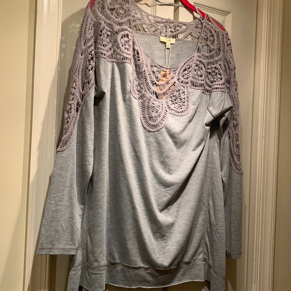 Grey gray lace top size small (s)